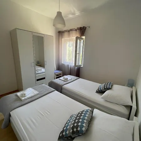 Emilija Apartment