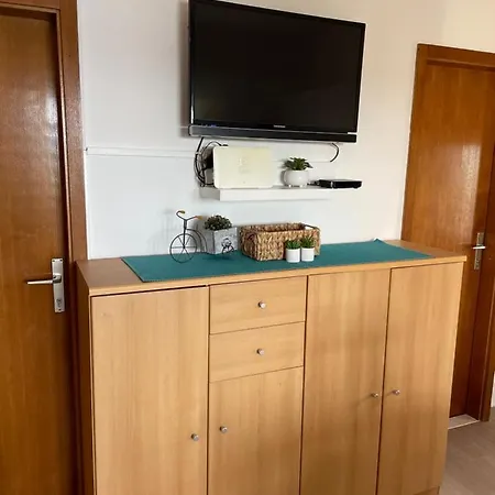 Emilija Apartamento *